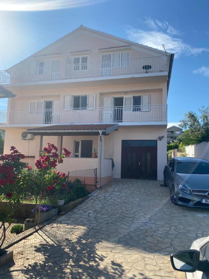 Apart mani Di Lauro Apartment Preko Bagian luar foto